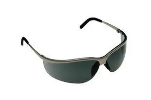 3M Metaliks Sport Safety Glasses With Metal Brushed Nickel Frame And Gray Polycarbonate Anti-Fog Lens